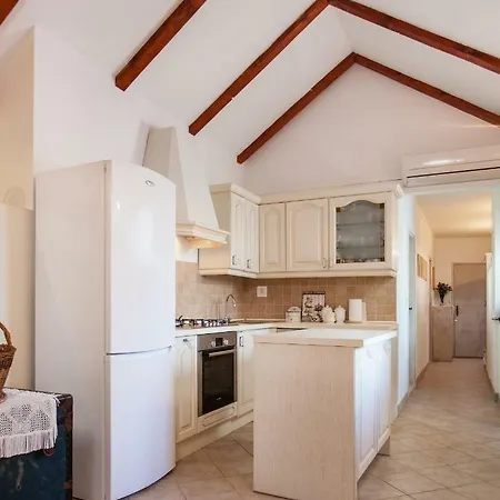 Countryside Family With Private Pool بيت للعطل Donje Selo na Šolti