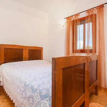 Countryside Family With Private Pool بيت للعطل *