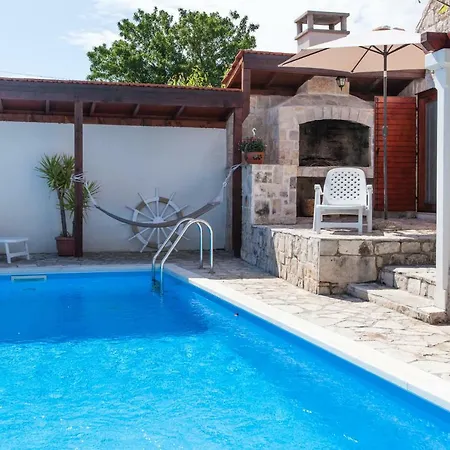 Countryside Family With Private Pool Donje Selo na Šolti