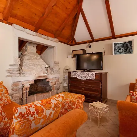 Countryside Family With Private Pool בית נופש *