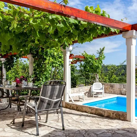 Countryside Family With Private Pool בית נופש Donje Selo na Šolti